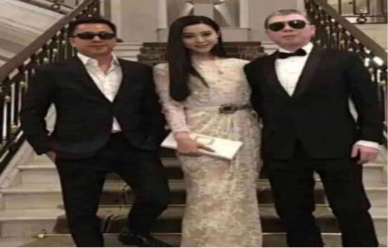 娱乐圈群众吃瓜,揭秘明星幕后故事